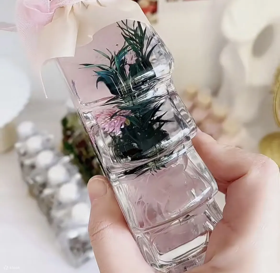 LAFARSTUDIO | 一站式工作坊 | 调香 | 香薰蜡烛 | 唇膏 | 护肤品 | 亲子活动 | 朋友聚会 | 情侣 |